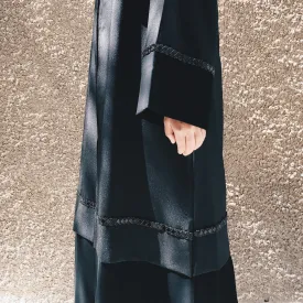 Capsule Collection : Layered Abaya