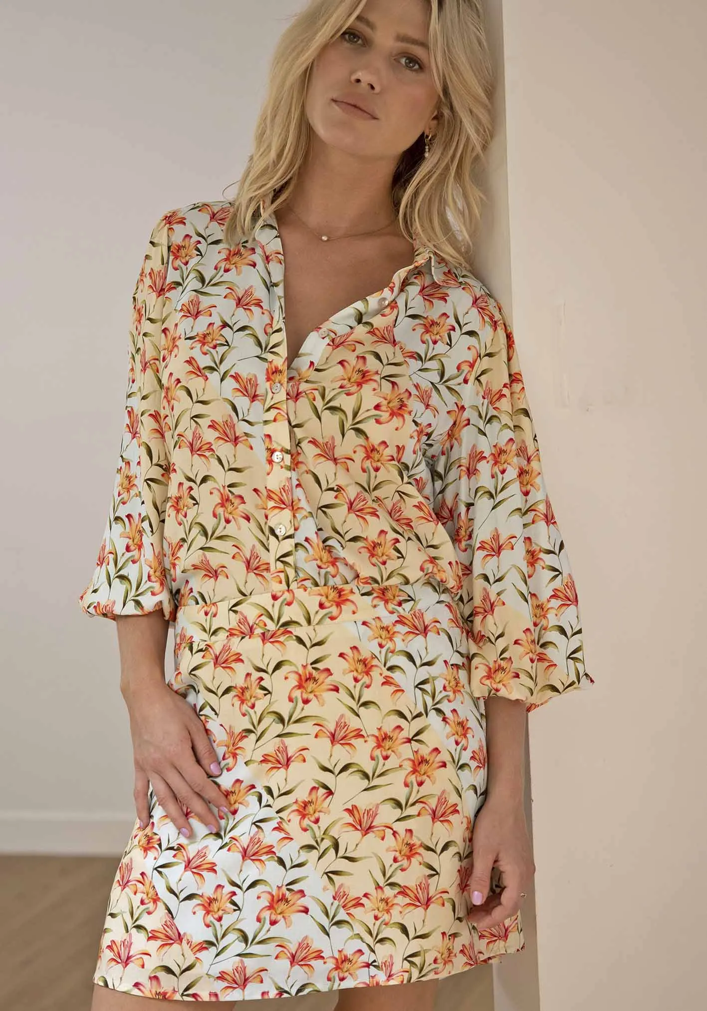 Waterlily Spliced Floral Blouse