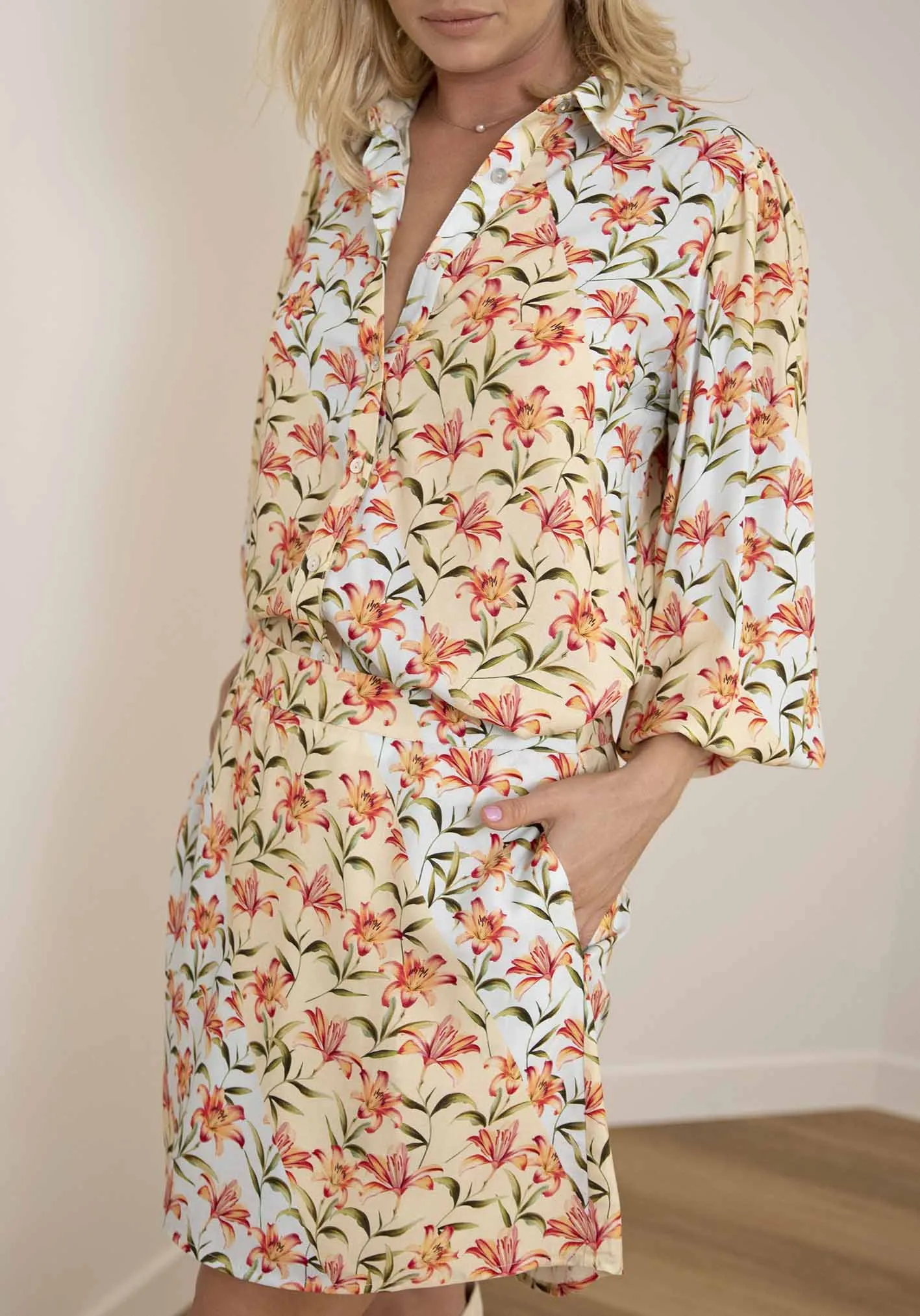 Waterlily Spliced Floral Blouse