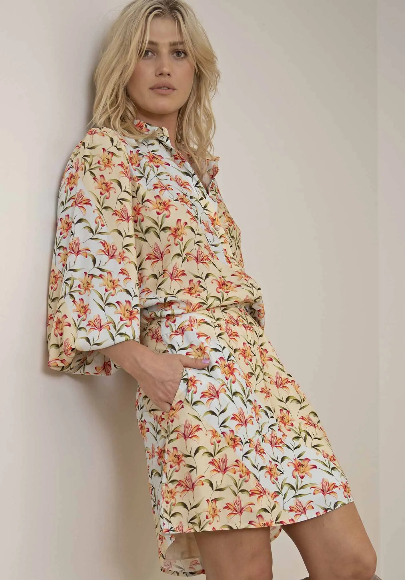 Waterlily Spliced Floral Blouse