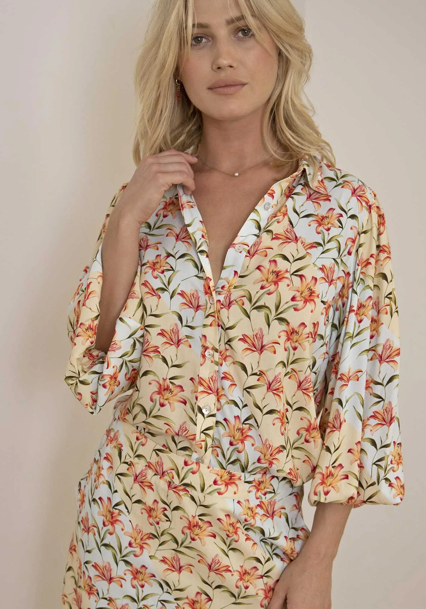 Waterlily Spliced Floral Blouse